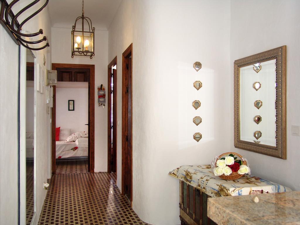 Apartamento Valdes อาลิกันเต ภายนอก รูปภาพ
